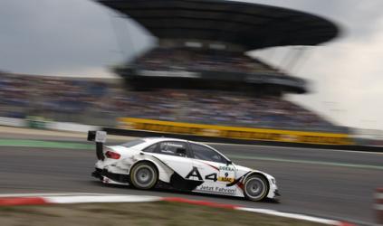Nurburgring, qualifica: Tom Kristensen guida la tripletta Audi