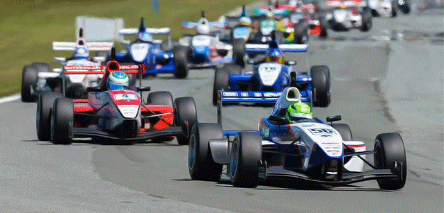Toyota Racing Series NZ<br />Ilott, Piquet e Zhou al via