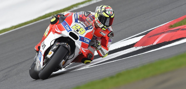 Iannone salta anche<br />la gara di Motegi