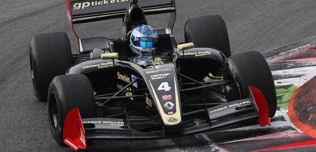 Monza, qualifica 2<br />Nissany-Binder, Lotus al top