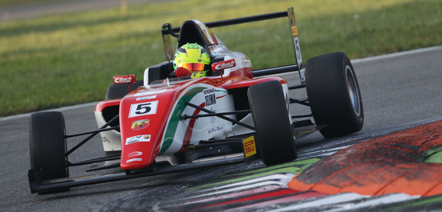 Monza, libere 2: Schumacher avanza
