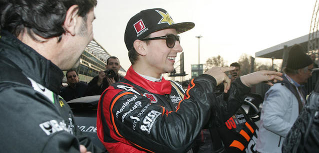 Jorge Lorenzo prover&agrave; <br />la Mercedes W05 a Silverstone