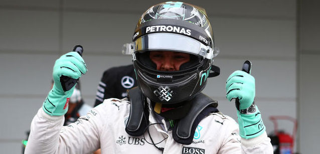 Suzuka - La cronaca<br />Rosberg domina, Hamilton terzo