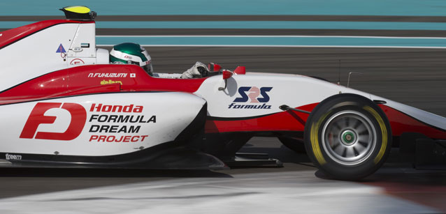 Yas Marina, 1° turno<br />Fukuzumi apre la 3 giorni di test