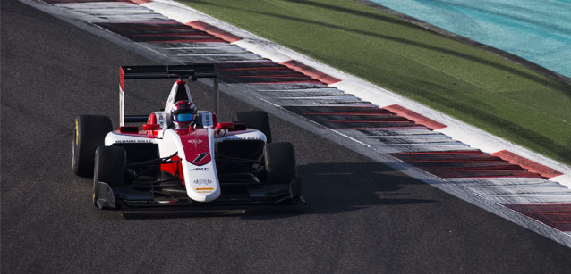 Yas Marina - 5° turno<br />Russell, miglior crono assoluto