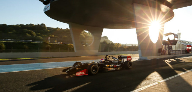 Jerez - 3° turno<br />Fittipaldi comanda con la Lotus