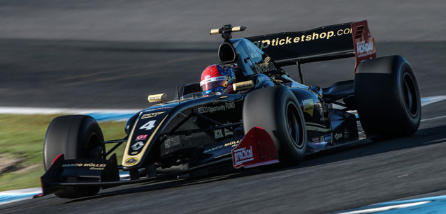 Jerez - 4° turno<br />Fittipaldi si conferma al top