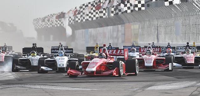 St. Pete, gare<br />Weekend Felix per Rosenqvist e Serralles