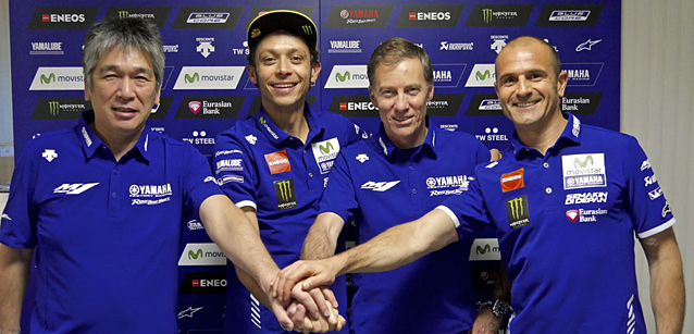 Rossi e la Yamaha rinnovano<br />Insieme per altri due anni