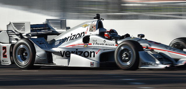 Long Beach, libere 1: battaglia Penske