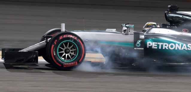 Al Sakhir - Qualifica<br />Hamilton pole con record. Vettel terzo