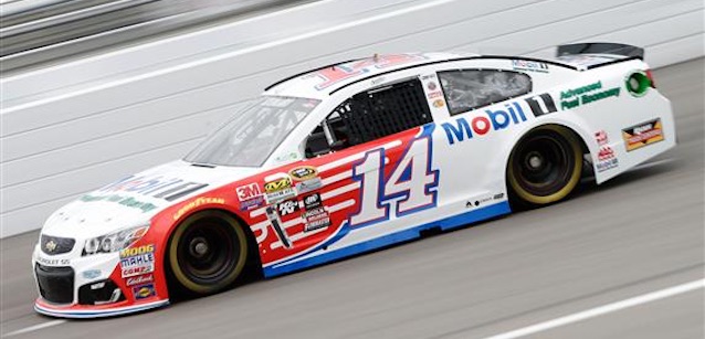 Richmond - Pole "bagnata" per Harvick