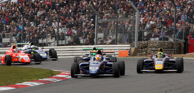 MSA Formula a Brands Hatch<br />Florescu parte con due vittorie