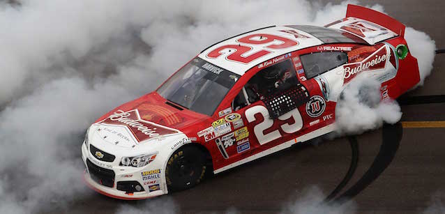 Harvick prolunga con Stewart-Haas<br />e dà l'addio alla Chevrolet