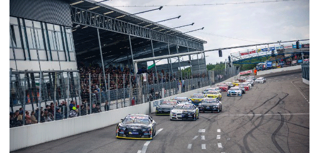NWES - Double T 11 podi<br />sull'ovale di Venray