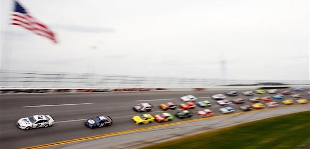 Talladega, gara: Keselowski si risveglia<br />