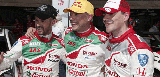 Marrakech - Gara 2<br />Clamorosa tripletta Honda JAS