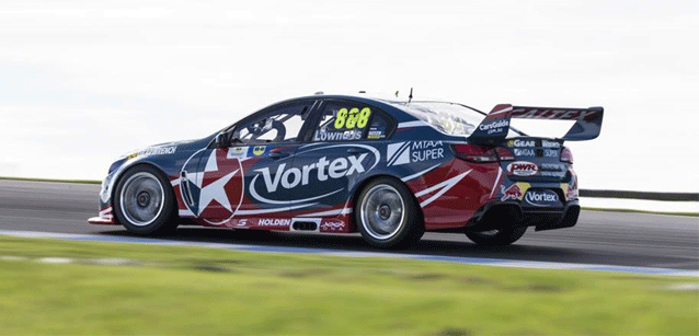 Perth, gare: Lowndes sale in cattedra