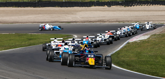 F4 NEZ a Zandvoort<br />Ancora Opmeer e Verschoor