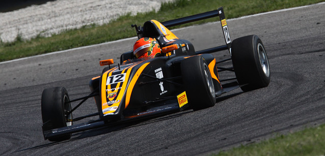 Mugello, libere 2: Raucci al comando