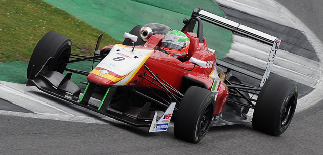 Silverstone - Qualifica 1<br />Pulcini in pole, Fioravanti terzo
