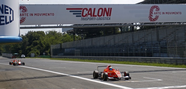 Monza, gara 3: Scott mette la prima