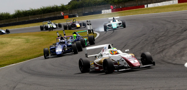 British F4 a Snetterton<br />Due vittorie per Fielding