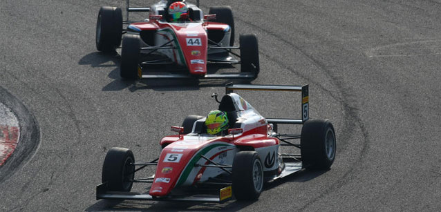 Vallelunga, gara 2<br />Schumacher trova la vittoria