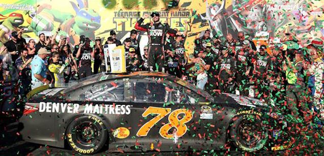 Chicagoland, gara: Truex ringrazia i box