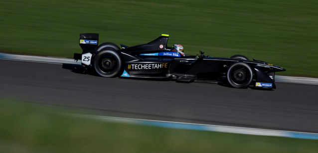 Donington, 5° giorno<br />Vergne abbassa il record