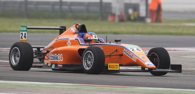 Vallelunga, libere 2<br />De Francesco il leader
