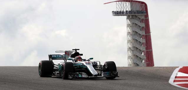 Austin - Qualifica<br />Hamilton vola, Vettel lo bracca