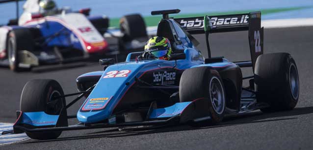 Jerez - Gara 2<br />Russell campione, vittoria di Lorandi