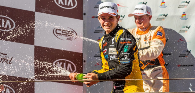 F4 spagnola a Estoril<br />Lundgaard si laurea campione