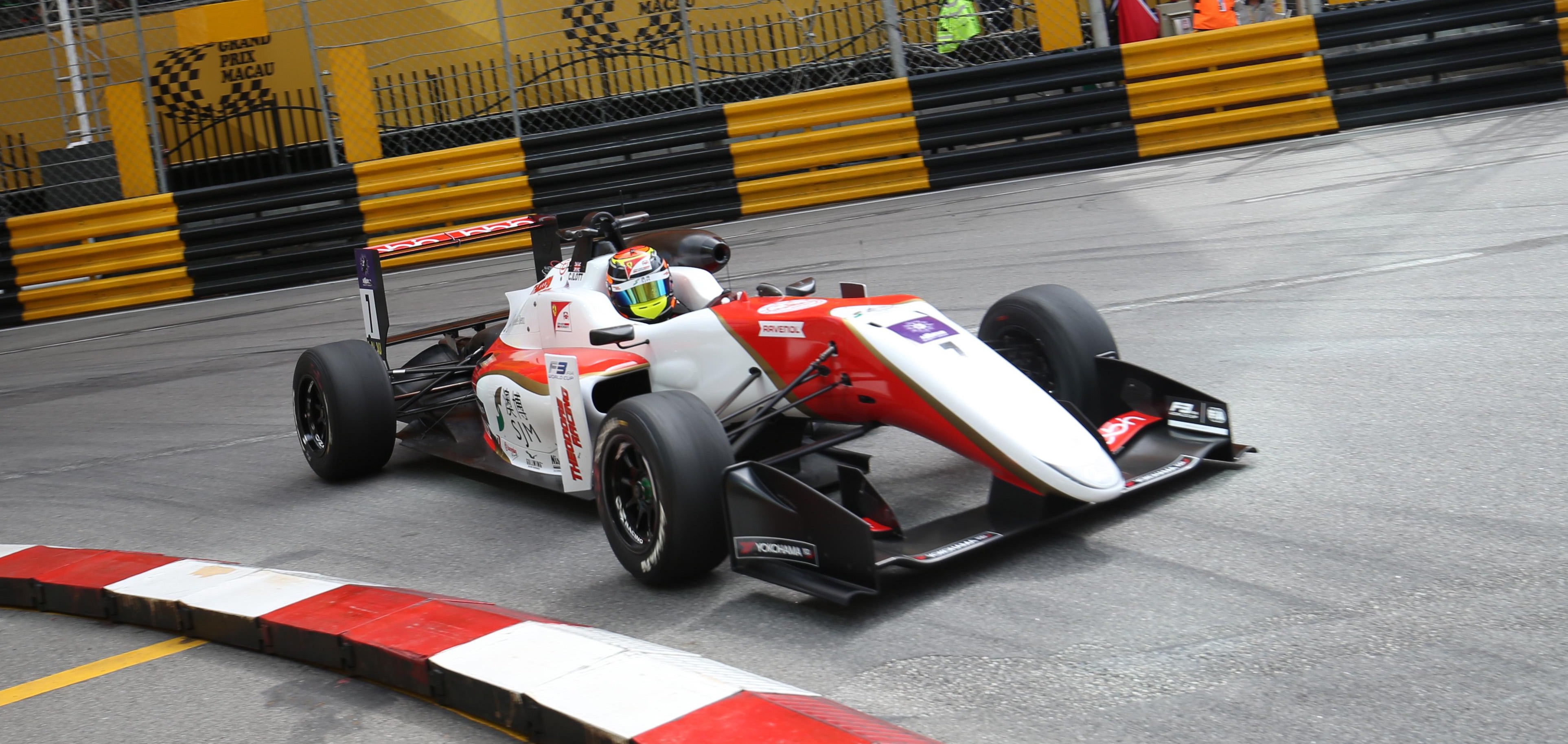 Macao - Gara di qualifica<br />Ilott annichilisce i rivali