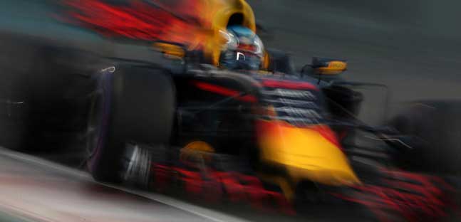 Finale amaro per<br />Ricciardo e Verstappen