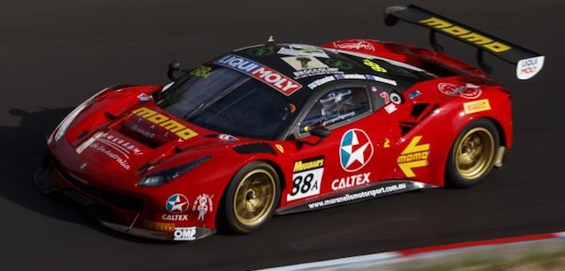 12 Ore di Bathurst<br />Vittoria Ferrari, KO Van Gisbergen