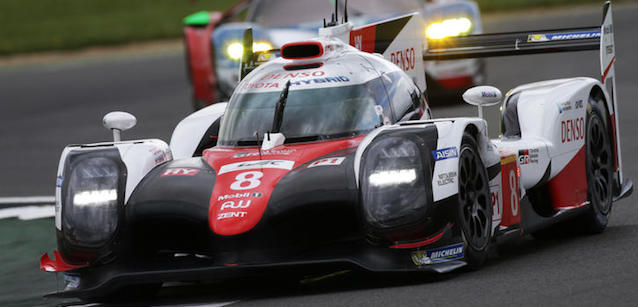 Silverstone, gara<br />Vittoria Toyota di misura