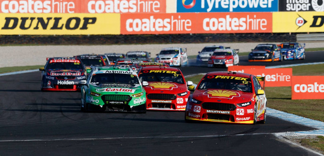 Phillip Island, gare<br />Ford al top con Coulthard e Mostert