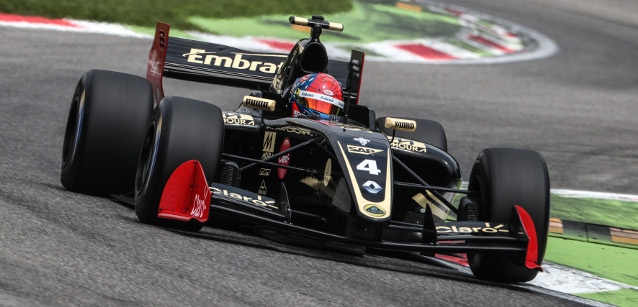 Monza, libere 2<br />Il duo Lotus al comando