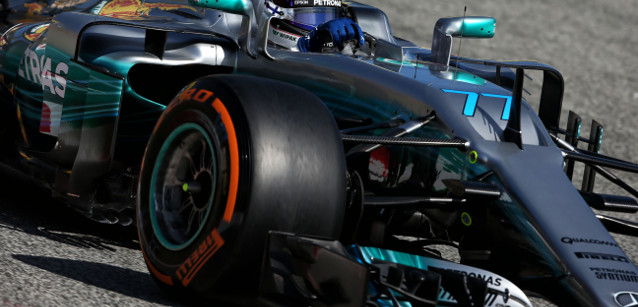 La Pirelli abbandona<br />la gomma hard per Silverstone