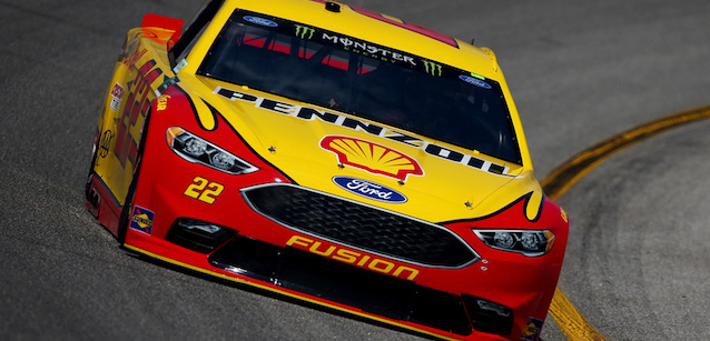 Logano irregolare a Richmond