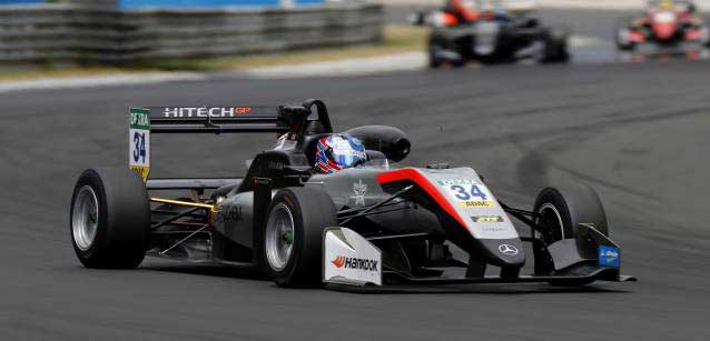 Norisring, qualifica 1: Hughes in pole