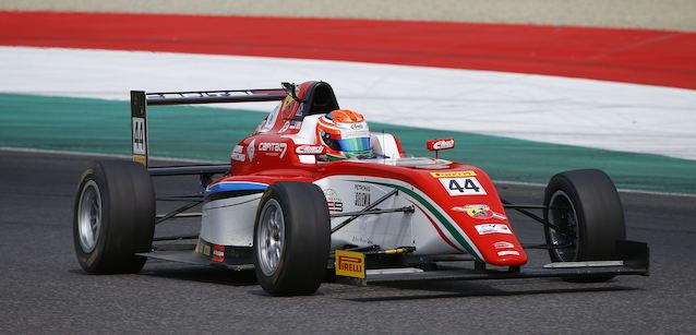 Mugello, libere 2<br />Vips piazza la zampata