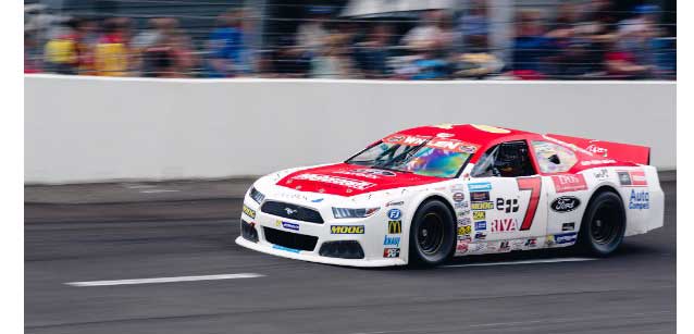 Nascar Whelen Euro Series<br />Garcia vince a Vernay per Racers