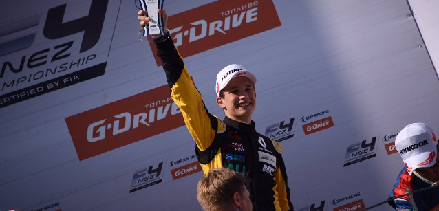 F4 NEZ al Moscow Raceway<br />Lundgaard si laurea campione