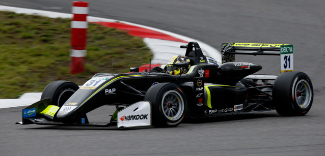 Nurburgring, gara 3<br />Di nuovo Norris, fuga in classifica