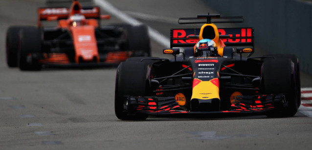 Singapore - Libere 1<br />Red Bull al top con Ricciardo