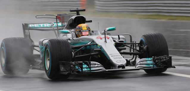 Monza - Qualifica<br />Pole stellare (e bagnata) di Hamilton