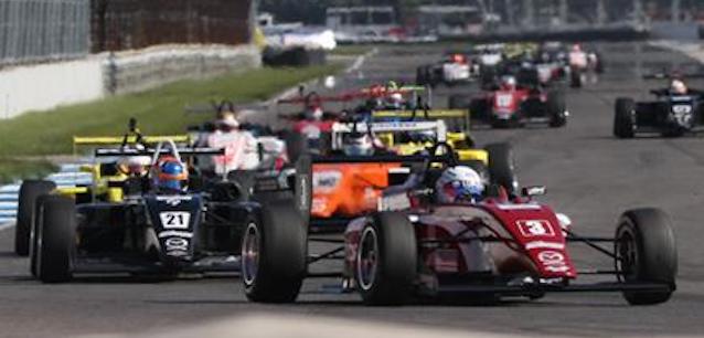 USF2000 a Watkins Glen<br />Askew conquista il titolo <br />